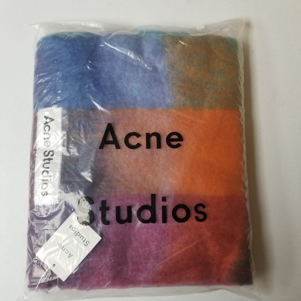 Acne studios scarf - Picture 2 of 4